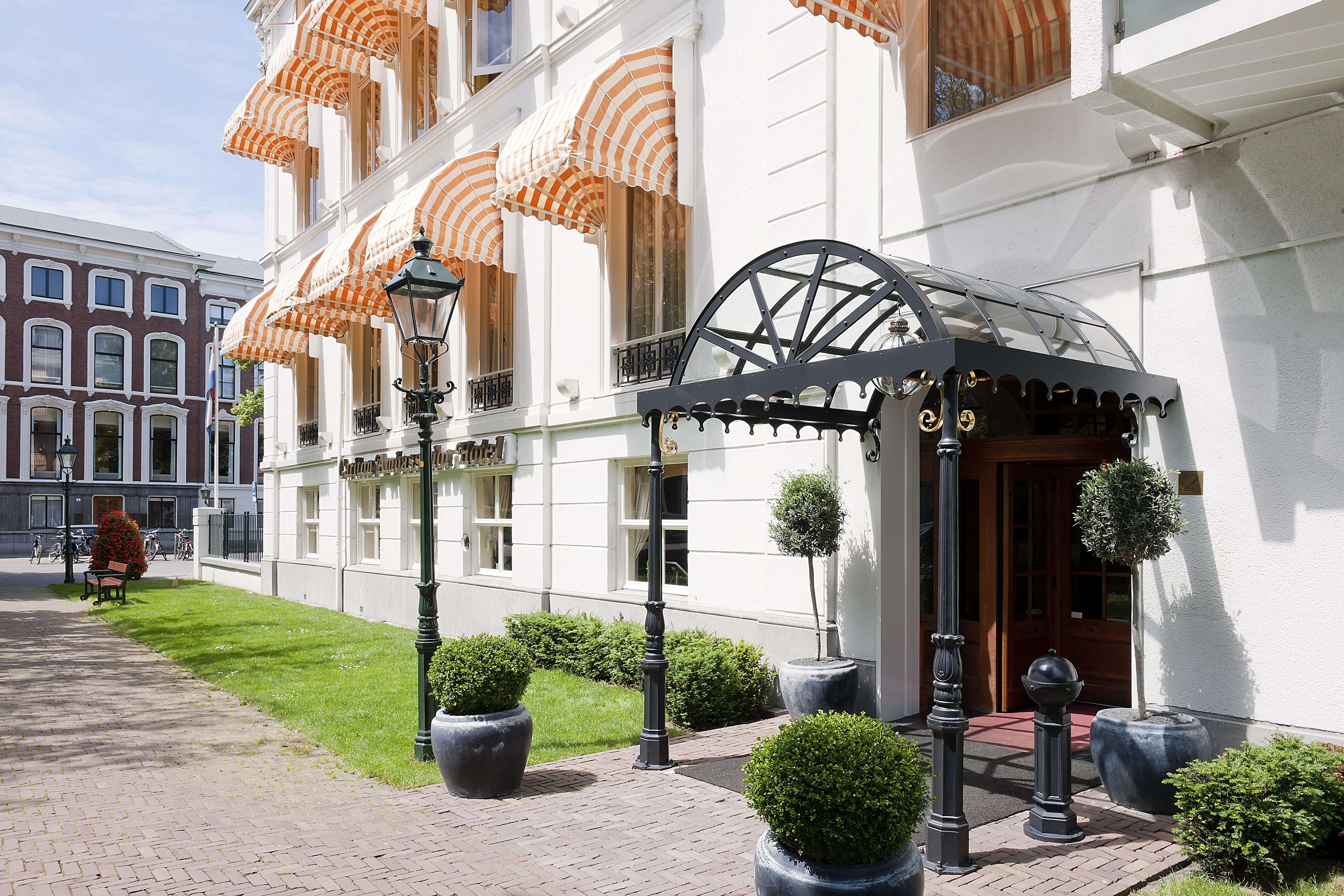 Carlton Ambassador Haia Exterior foto